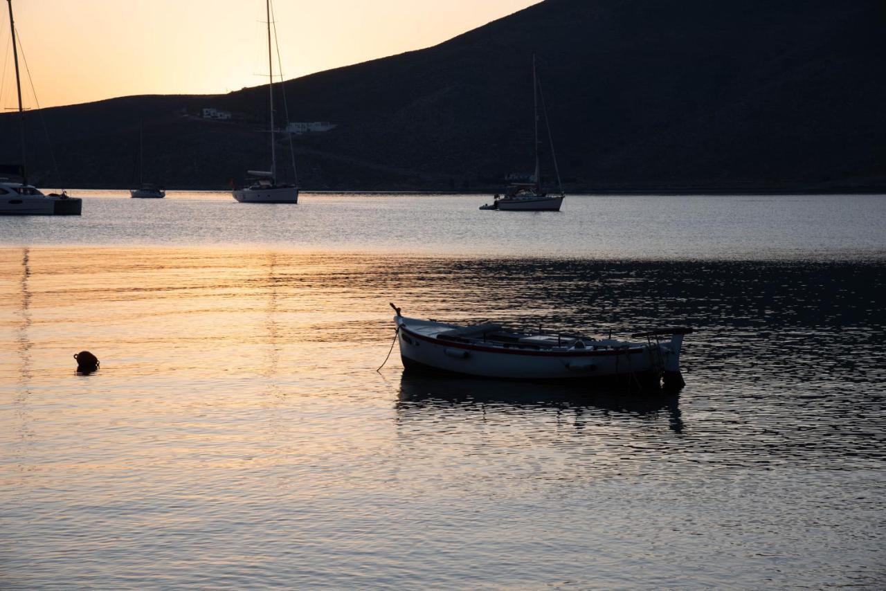 Boutique Hotel Tilos Mare Livadia  Exterior foto