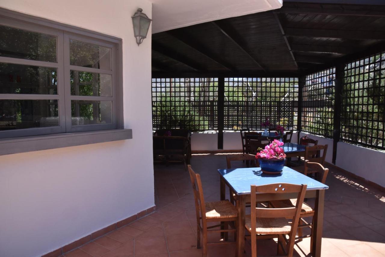 Boutique Hotel Tilos Mare Livadia  Exterior foto
